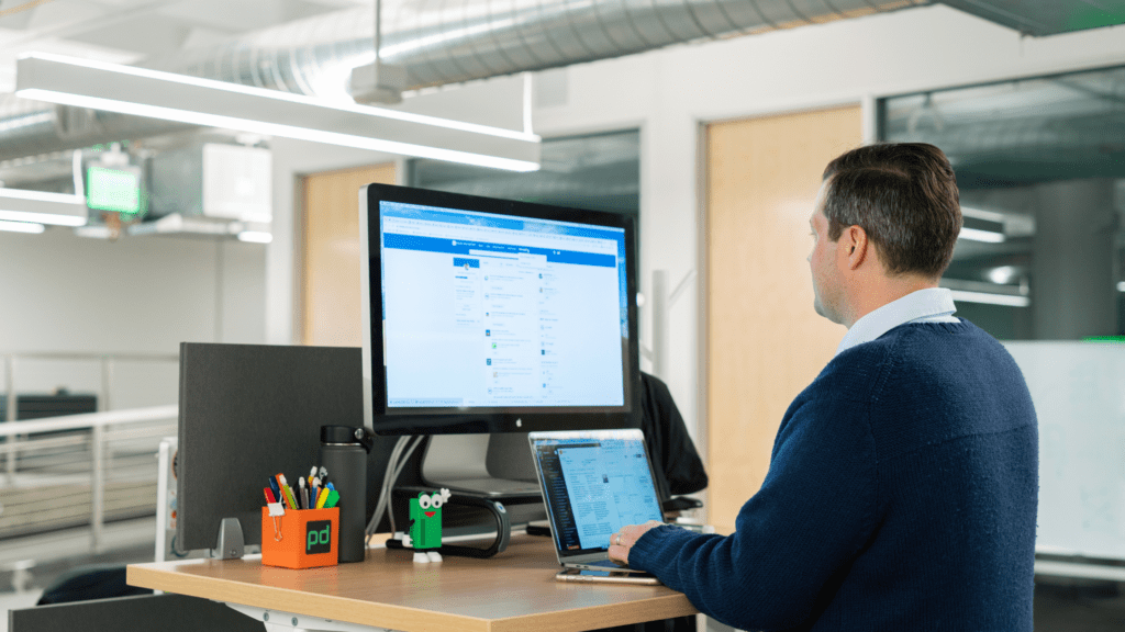 LinkedIn vs. Traditional Resumes_ Which Wins in Civil Engineering Recruitment